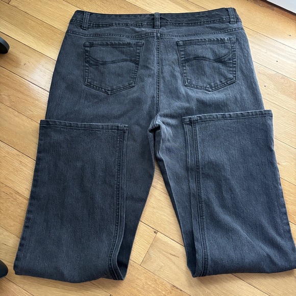 Macy’s Charter Club Straight Leg Dark Blue Jeans - Size 14 - Picture 4 of 11